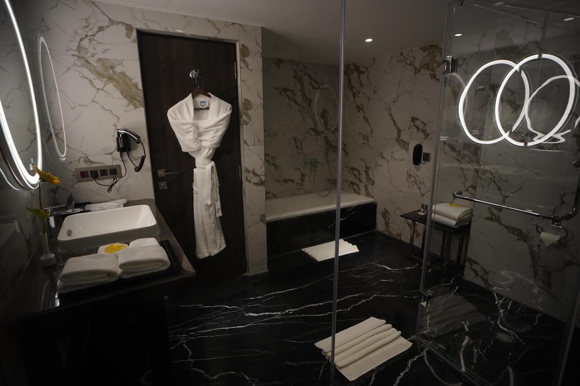 Hotel Soot كولكاتا المظهر الخارجي الصورة